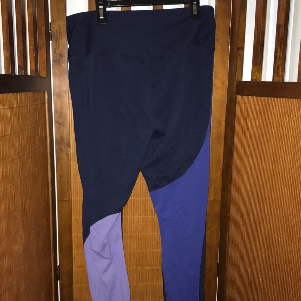 Avia Pants‎ L